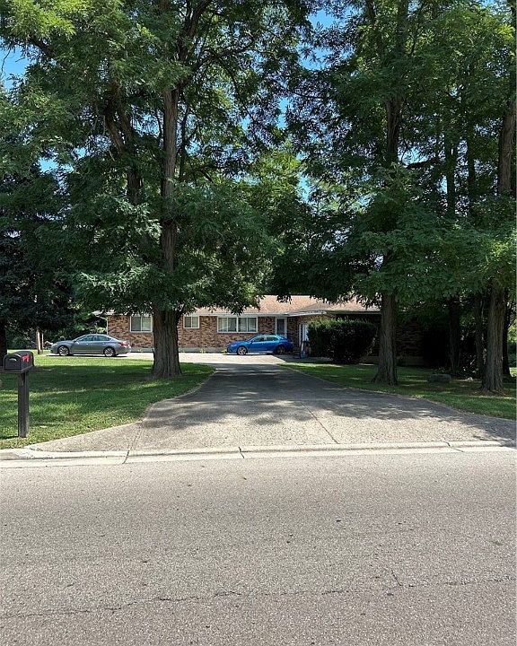 2nd image of 840 Helke Rd