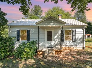 146 38th St NW, Hickory, NC 28601