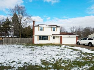 2087 Tulip Ln, Jenison, MI 49428