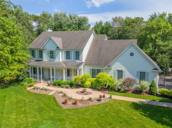 32W595 Oak Lawn Farm Rd, Wayne, IL 60184