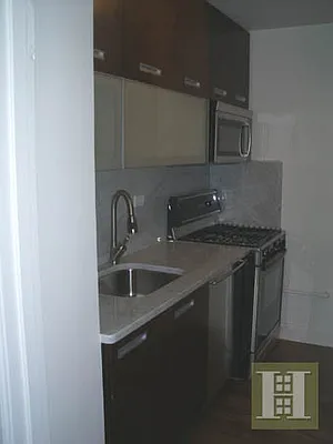 Rented by Halstead Real Estate | media 16