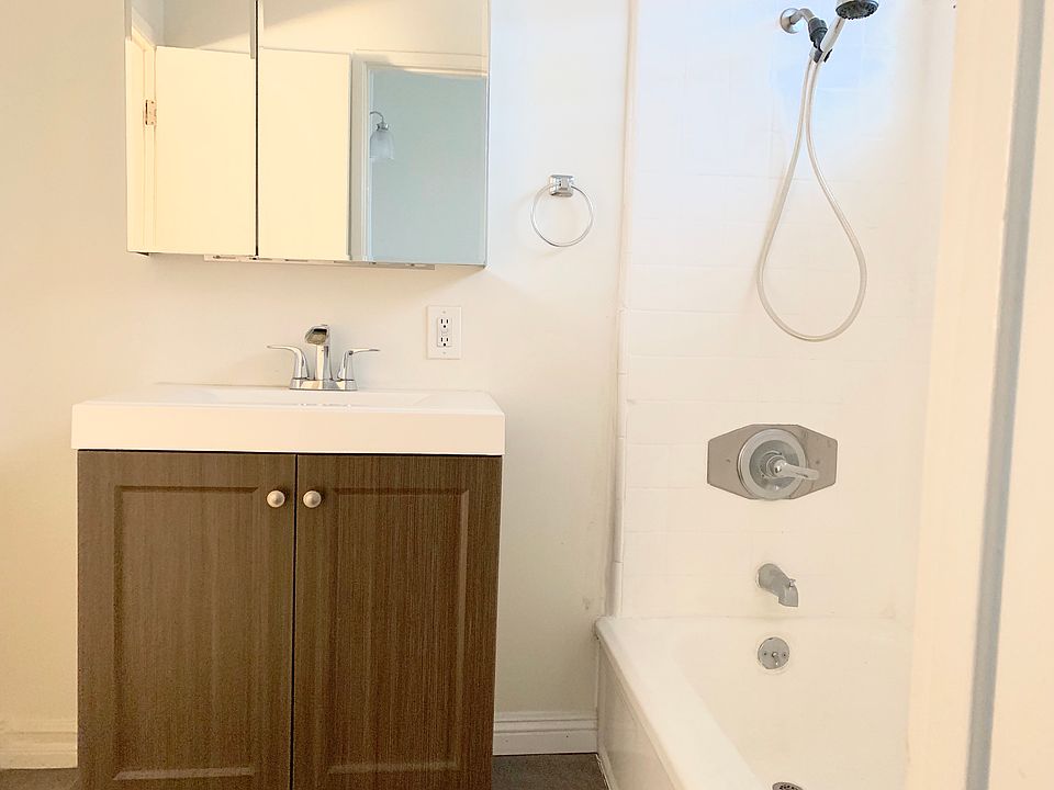 1st image of 1328 N Flores Ave #17