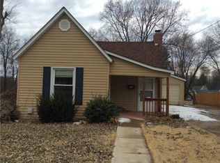 609 Perrine Rd, Farmington, MO 63640