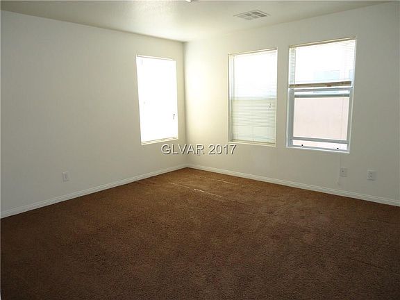 5th image of 779 Magrath St