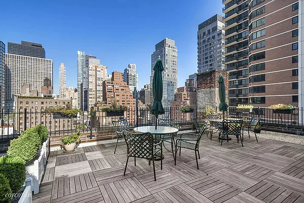 Sold by Corcoran | media 15