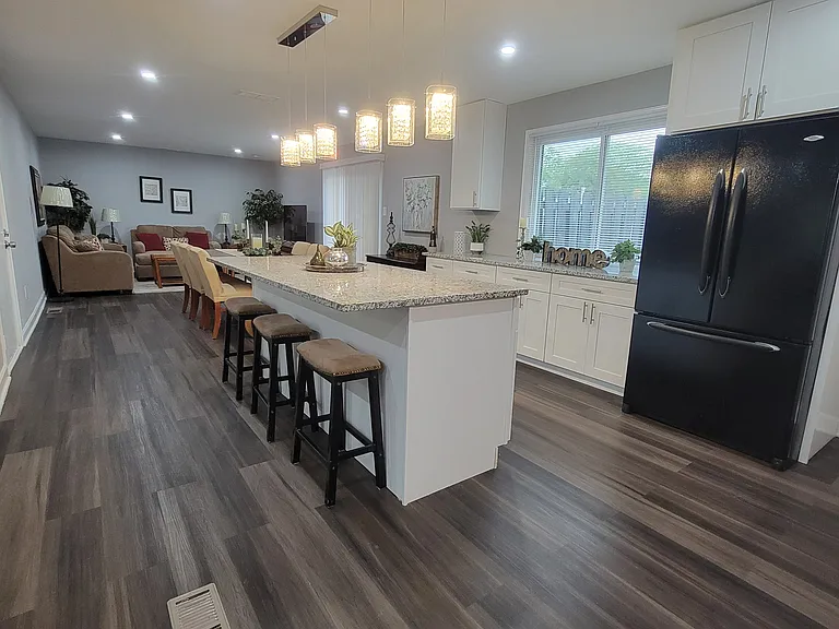 405 Sandalwood Dr — Photo 5