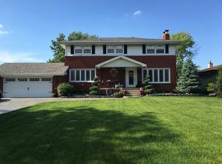 6850 W Highland Dr, Palos Heights, IL 60463