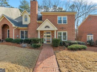 2705 Holcomb Springs Dr, Alpharetta, GA 30022