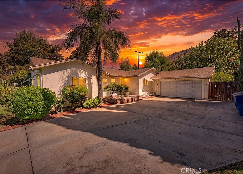 1st image of 3986 Havenhurst Ave