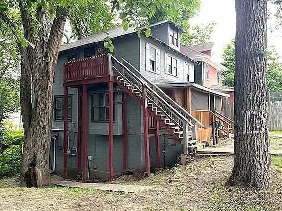 2nd image of 2450 Hardesty Ave