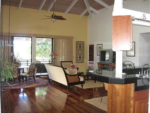 KOA wood floors, 19 foot vaulted ceilings