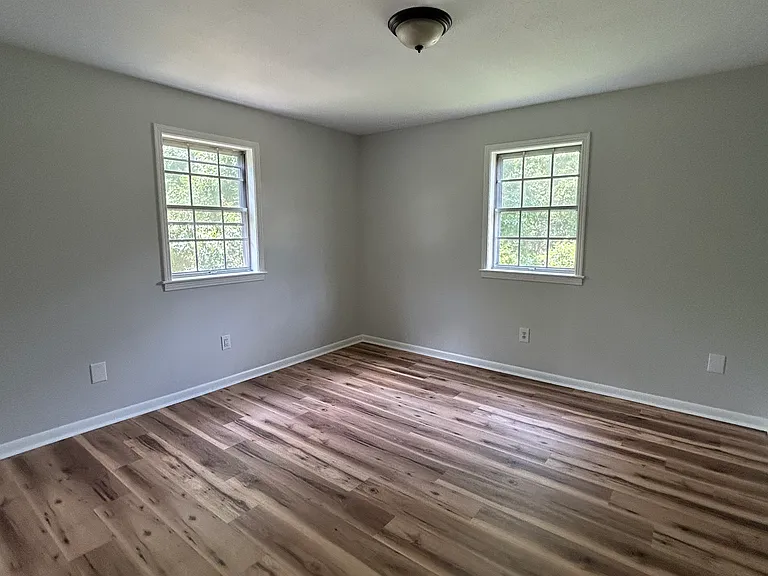 5165 Shirlwood Dr — Photo 20