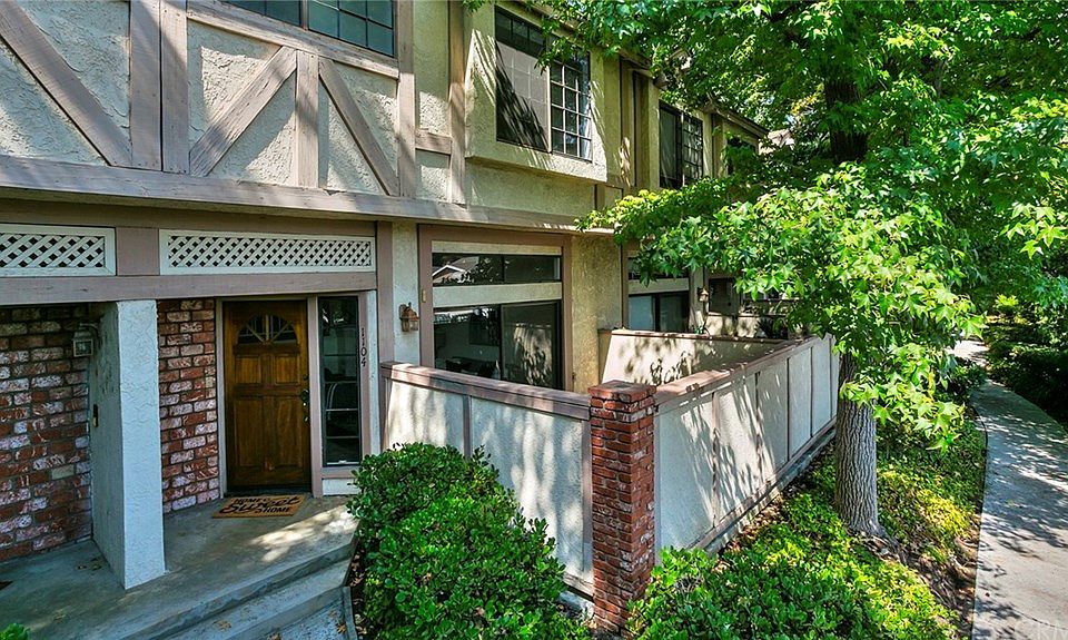 1st image of 7100 Balboa Blvd Unit 1104