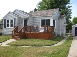 1509 Nebobish Ave, Essexville, MI