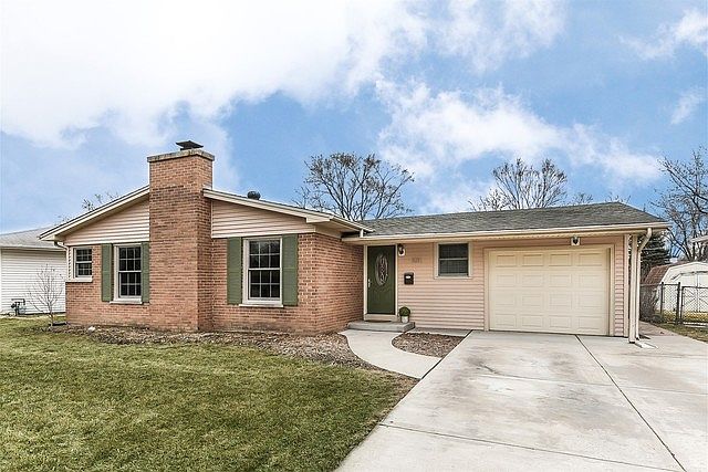 1st image of 1011 Woodland Dr