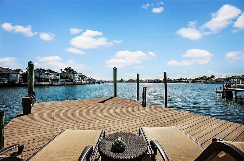 1st image of 2156 Dolphin Blvd S