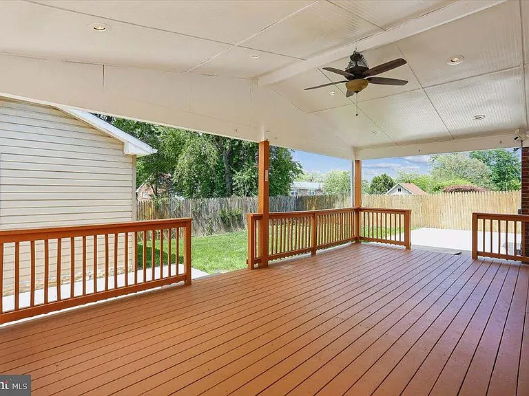 3709 Kenway St — Photo 17