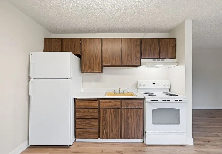 411 E Sinto Ave #201 — Photo 9