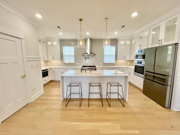 9615 22nd Bay St, Norfolk, VA 23518