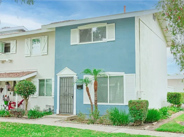 19861 Inverness Ln, Huntington Beach, CA 92646