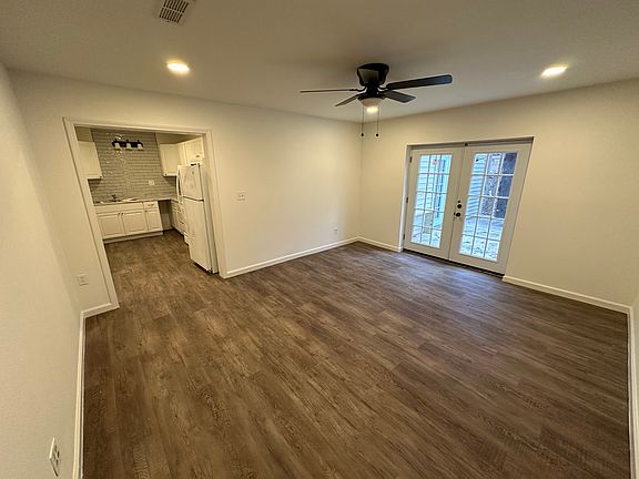 Dining area or flex space