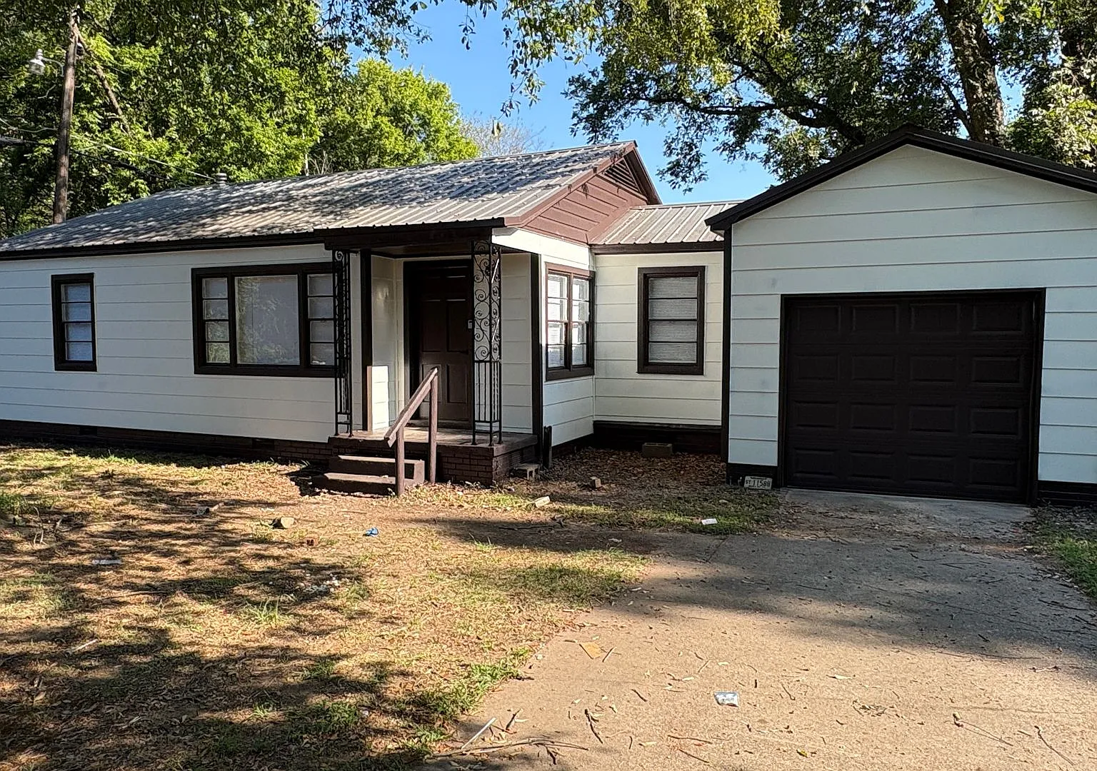 Fully remodeled 4 bedroom, 2 bathroom home on a quiet street — Photo 1