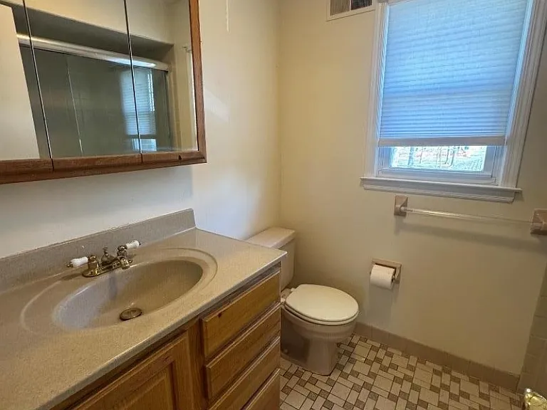 29 Aubrey St #A — Photo 7