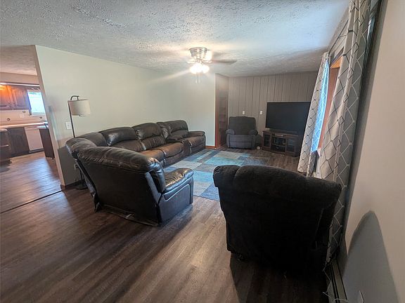 5th image of 64 Bernwood Dr