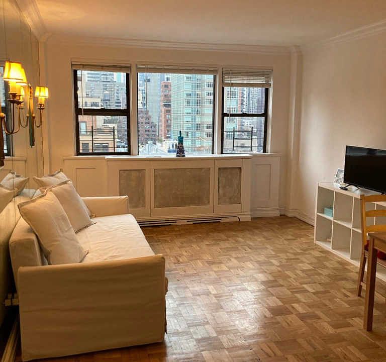1st image of 320 E 54th St APT 12B