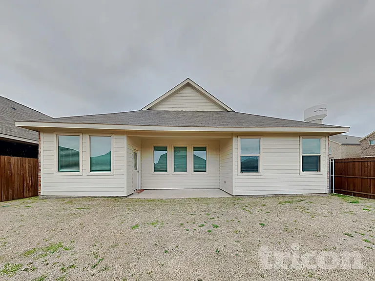 2401 Lalun Ln — Photo 19