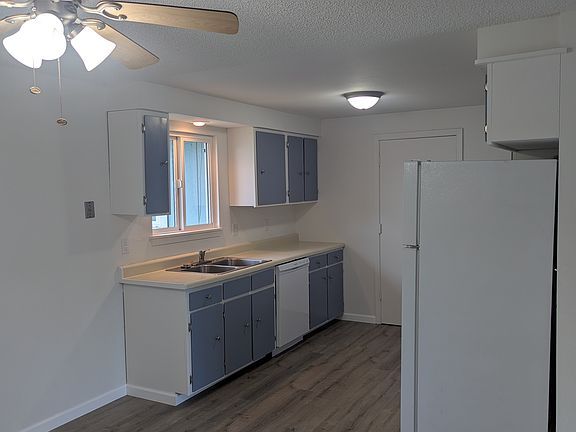 Kitchen angle 1.