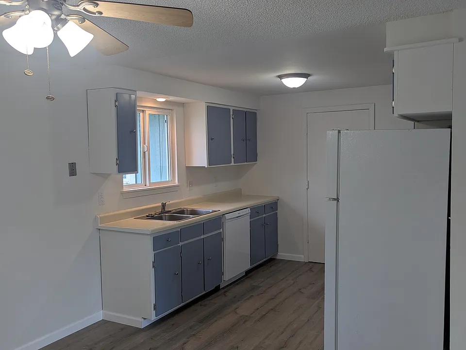 Kitchen angle 1.
