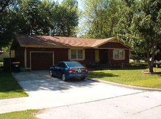 833 S Homewood Ave, Springfield, MO 65802