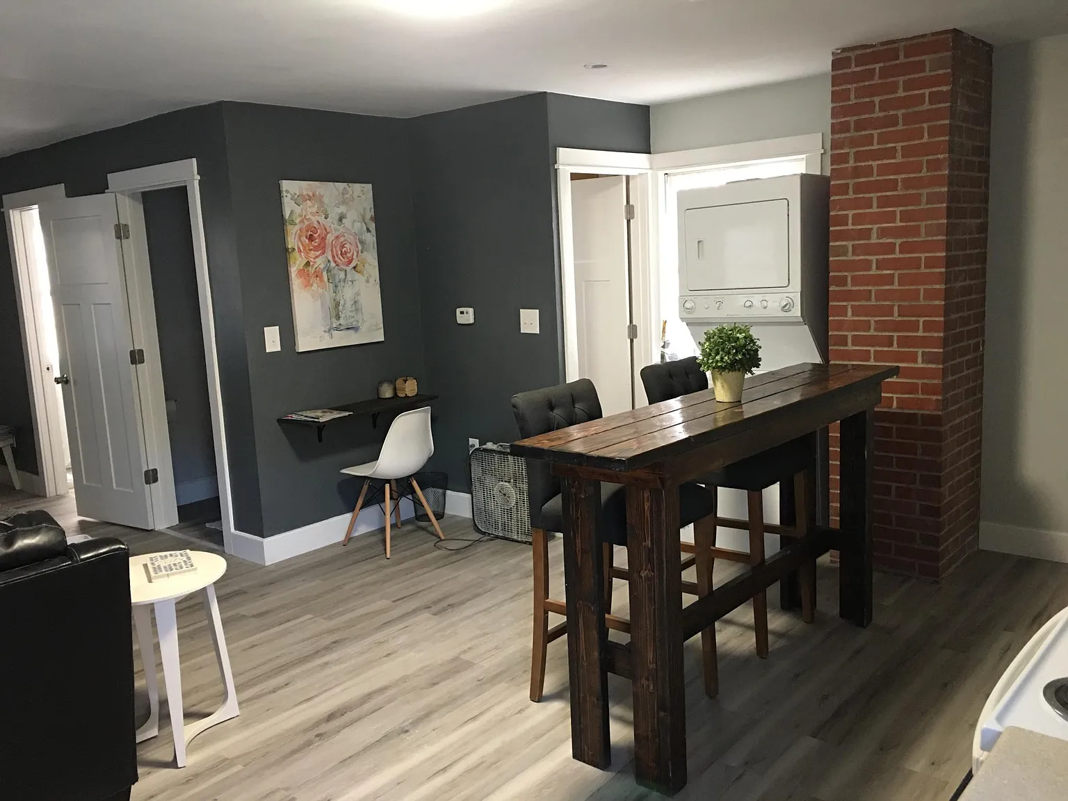 2110 Broadway — Photo 1