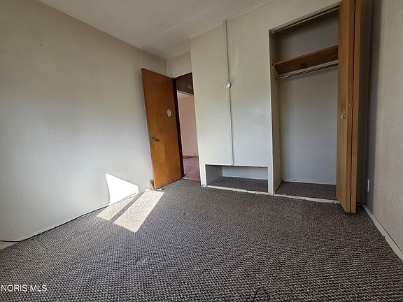 3rd image of 5501 Ayers Rd