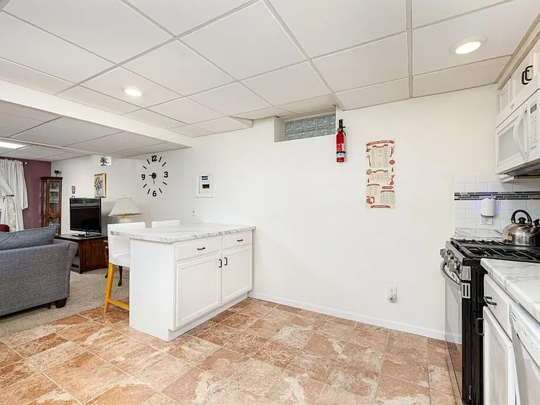 3339 Elsinore Ct — Photo 42