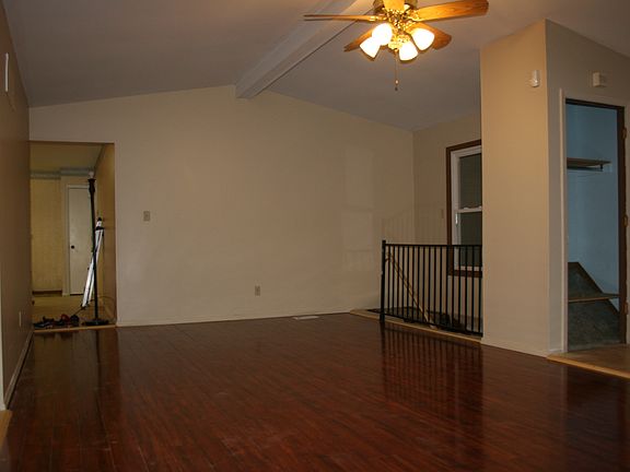 2nd image of 1109 Riverwood Place Dr