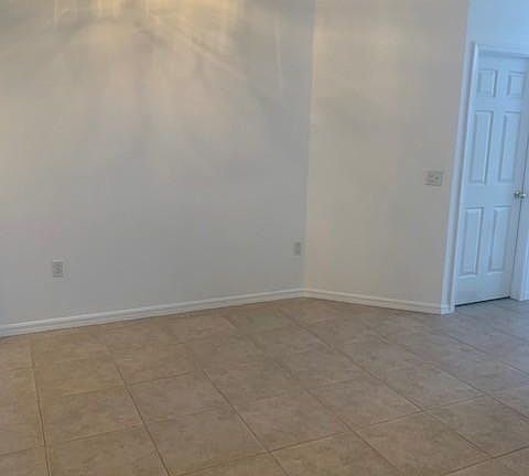 4th image of 7922 Magnolia Bend Ct