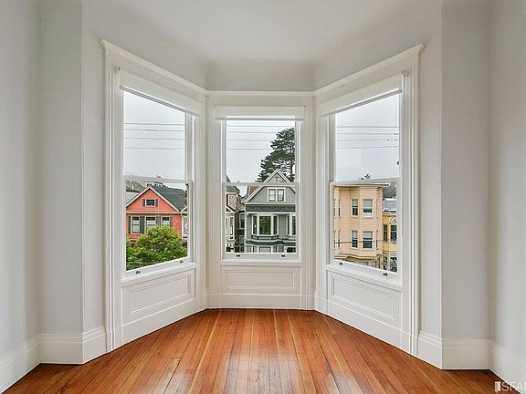 2nd image of 726 Shrader St #726
