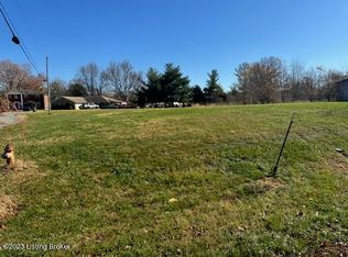 5406 Angus Ct, Louisville, KY 40272