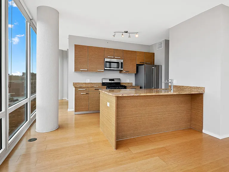 24 S Morgan Apartments — Photo 7