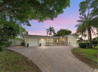 561 Anchorage Dr, North Palm Beach, FL 33408