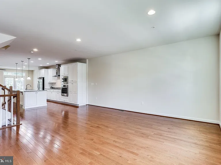 7872 Patterson Way — Photo 5