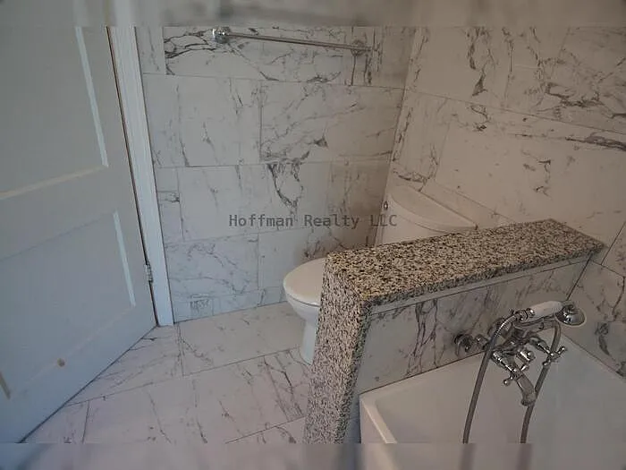 4108 W Azeele St — Photo 16