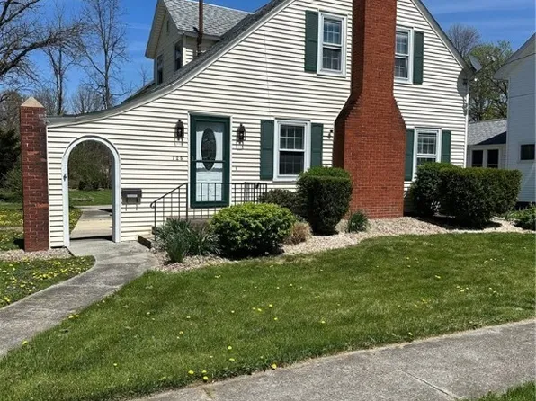 125 High St, New London, OH 44851