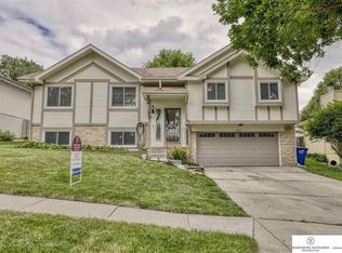 11221 Ellison Ave, Omaha, NE 68164