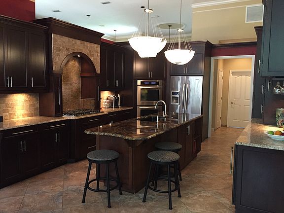4th image of 709 Ironwood Ct