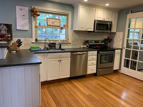 Kitchen 1