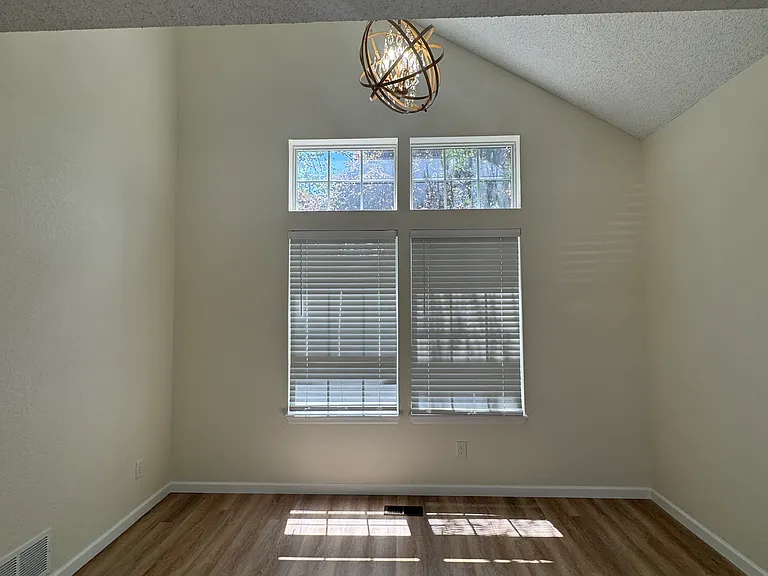 4601 N Blazingstar Trl — Photo 5