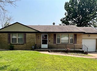 1208 Longridge Dr, Saint Louis, MO